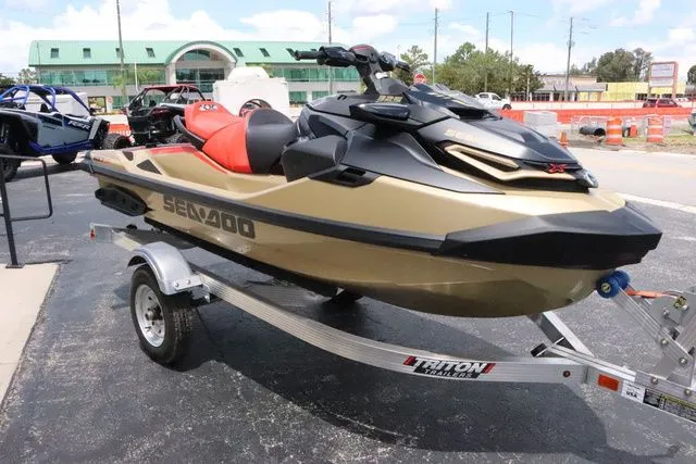 Slide: The Image of Sea-Doo RXT-X™ 325 Metallic Tan / Lava Red Premium 2025 - 8