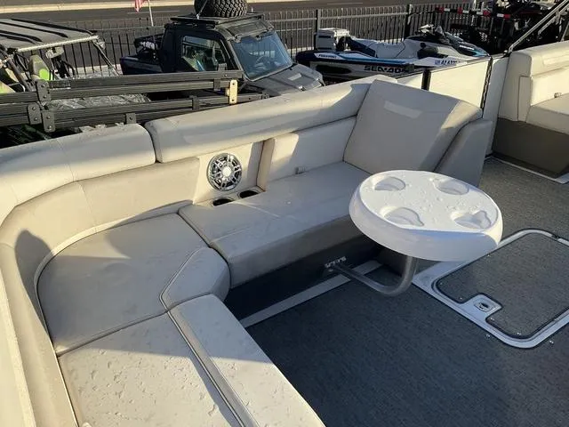 Slide: The Image of 2023 Hurricane FunDeck 2260 REF OB boat interior with seating and table. - 11