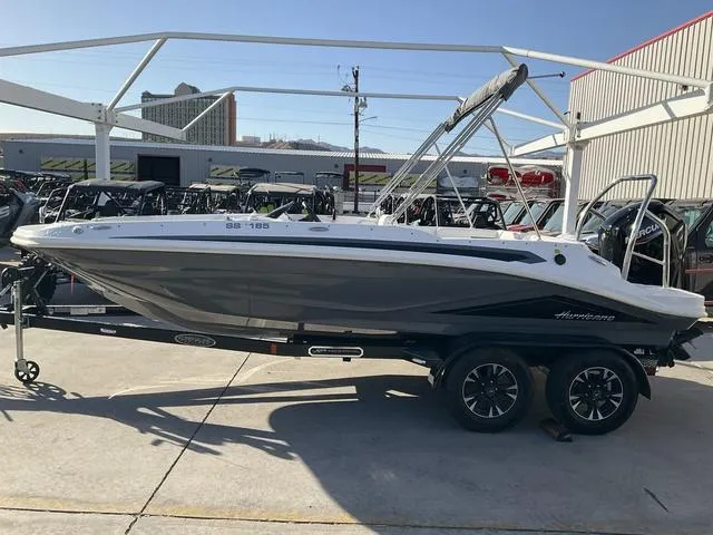 Slide: The Image of Hurricane SunDeck Sport 185 OB 2023 - 10