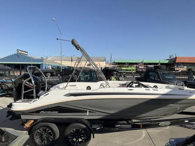 Slide: The Image of Hurricane SunDeck Sport 185 OB 2023 - 4