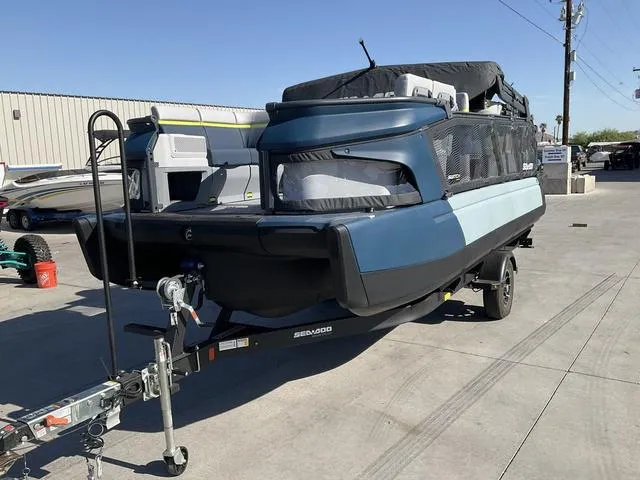 The Image of Sea-Doo Switch Cruise Limited 21 2025 - 1