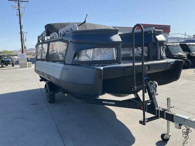 Slide: The Image of Sea-Doo Switch Cruise Limited 21 2025 - 3