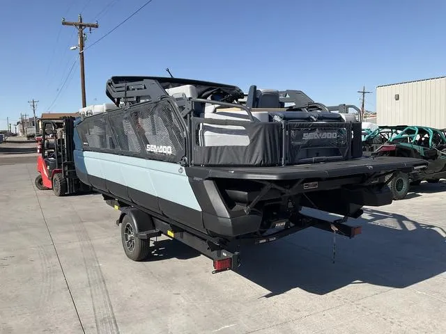 Slide: The Image of Sea-Doo Switch Cruise Limited 21 2025 - 7