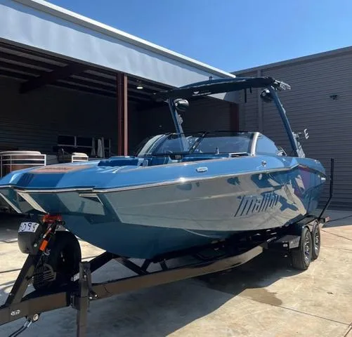 Slide: The Image of Malibu Wakesetter 24 MXZ 2025 - 3