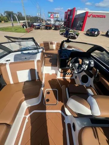 Slide: The Image of Malibu 23 LSV 2025 - 12