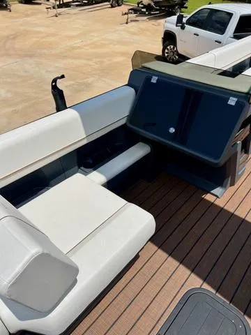 Slide: The Image of Manitou Explore 26 Switchback 2025 - 16