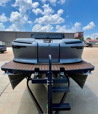 Slide: The Image of Manitou Explore 26 Switchback 2025 - 4