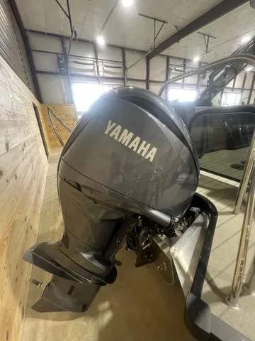 Slide: The Image of Manitou Explore 22 Navigator 2025 - 12