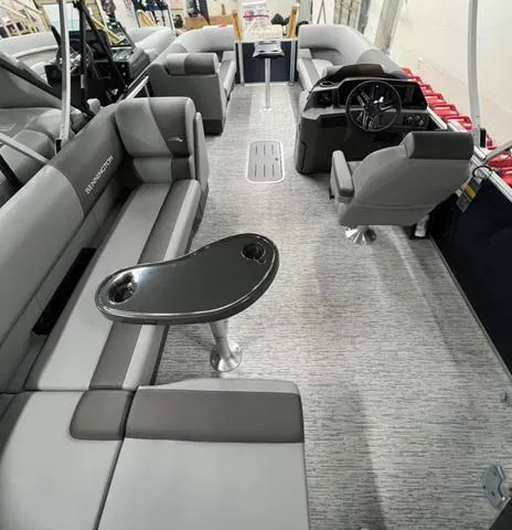 Slide: The Image of Bennington S L-Bench 22 SLJ 2025 - 12