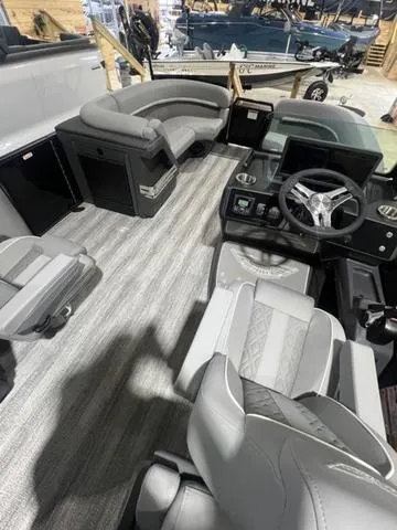 Slide: The Image of Bennington M Quad Bench 22 MFB 2025 - 10