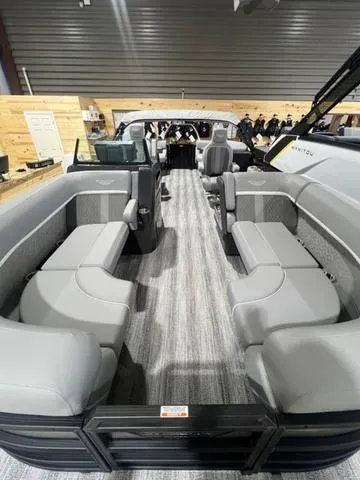 Slide: The Image of Bennington M Quad Bench 22 MFB 2025 - 3