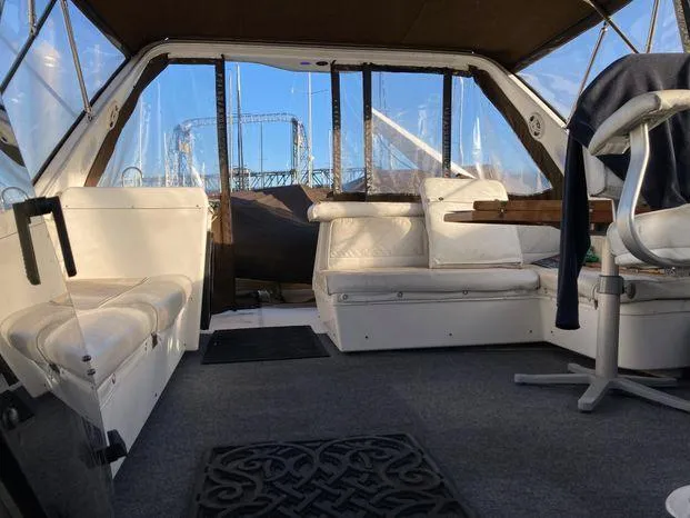 Slide: The Image of Bayliner 4788 Pilot House Motoryacht 1996 - 52