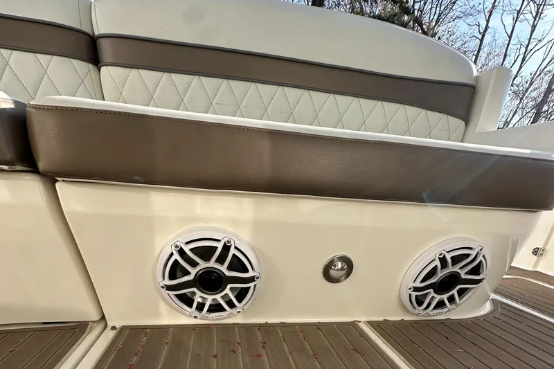 Slide: The Image of 2007 Cruisers 390 Sport Coupe seating with integrated speakers on deck. - 15