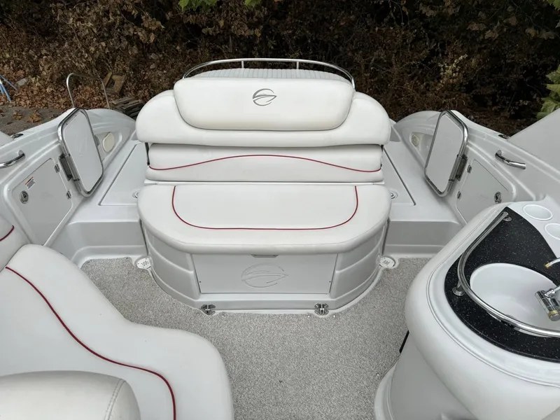 Slide: The Image of Crownline Boats Bowrider 316 LS 2005 - 10