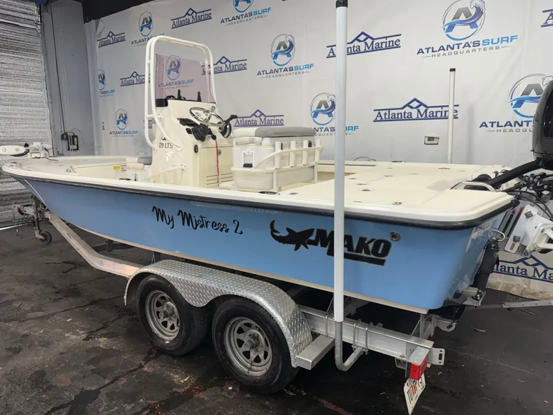 Slide: The Image of 2020 Mako 21 LTS boat with Guide Package on trailer at Atlanta Marine. - 4