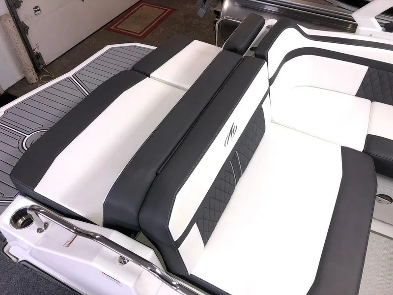 Slide: The Image of Monterey M4 2020 - 7