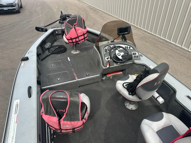 Slide: The Image of Lund 1800 Pro-V SE 2007 - 4