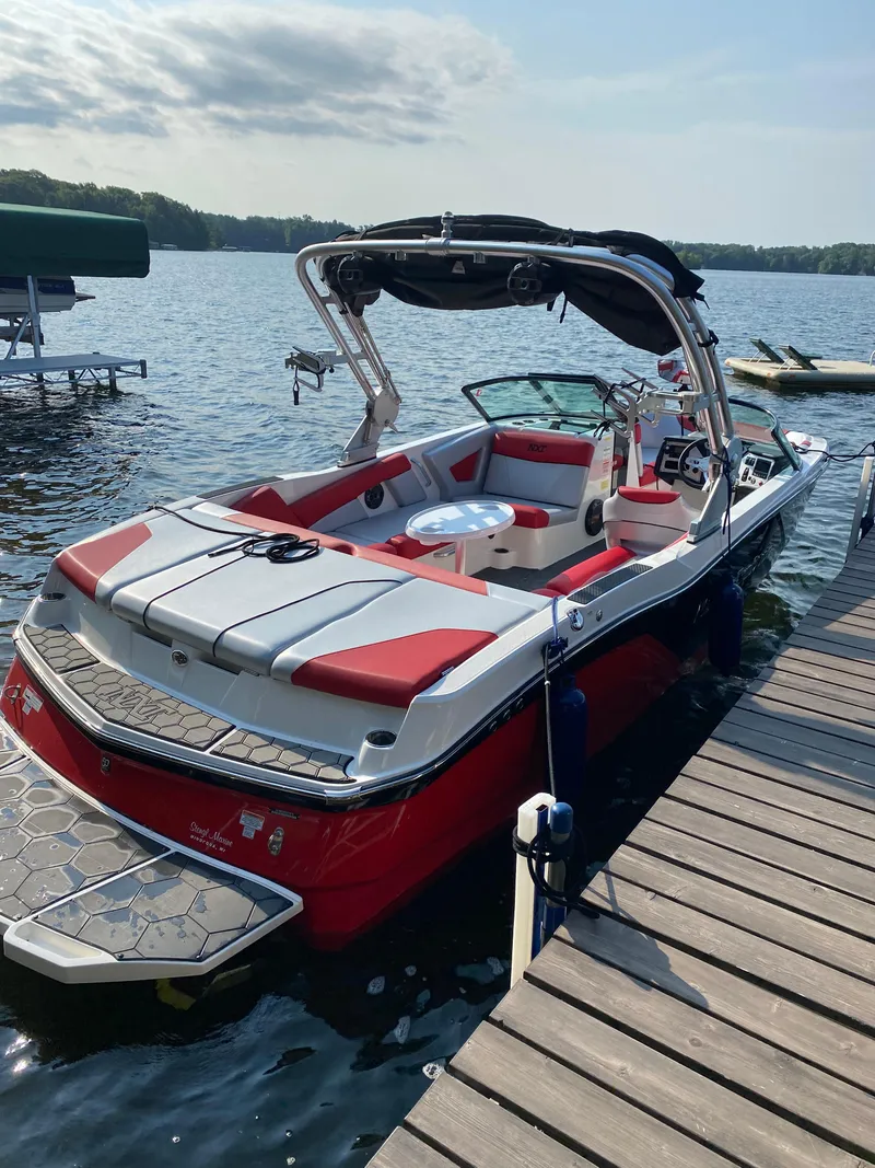 Slide: The Image of MasterCraft NXT22 2018 - 6
