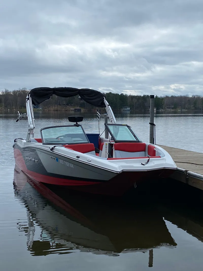 Slide: The Image of MasterCraft NXT22 2018 - 7