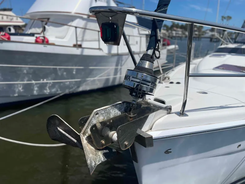 Slide: The Image of Hunter 45 Center Cockpit 2006 yacht anchor detail at marina. - 40