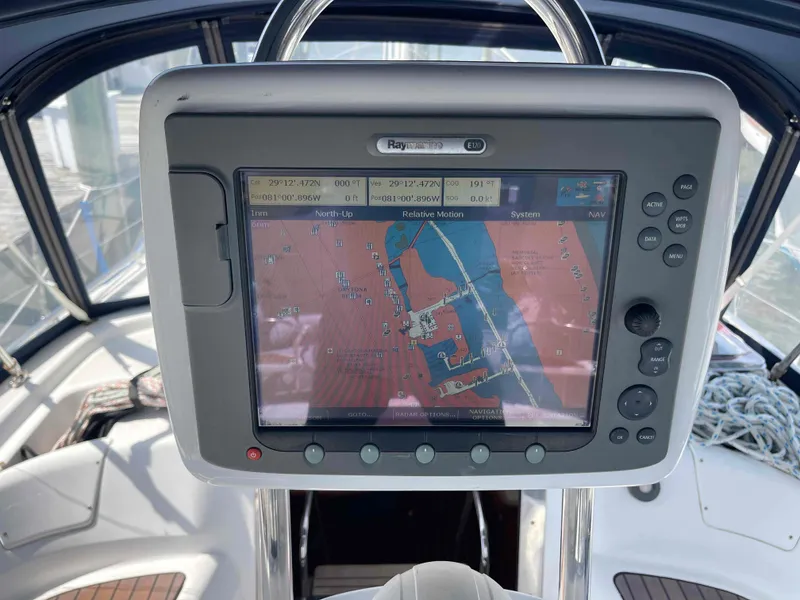 Slide: The Image of Hunter 45 Center Cockpit 2006 - 56