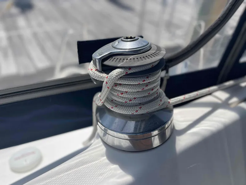 Slide: The Image of Hunter 45 Center Cockpit 2006 - 57