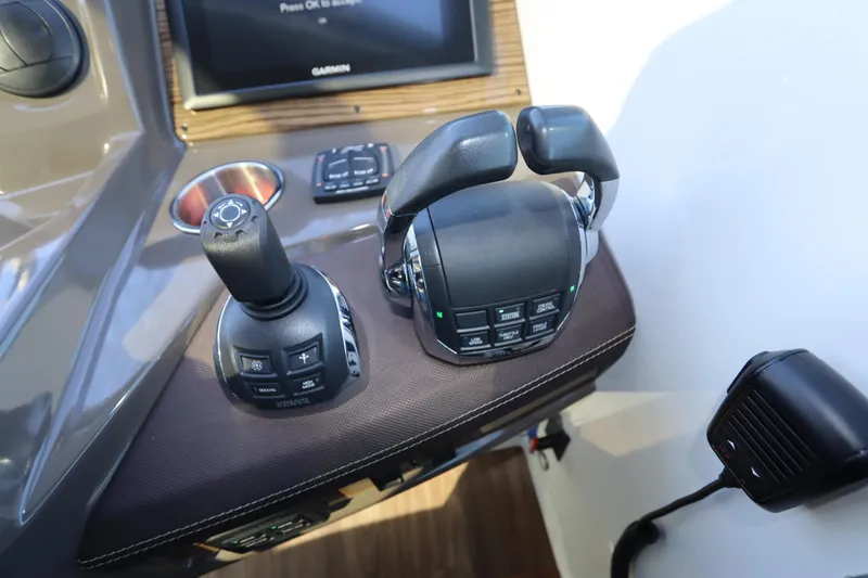 Slide: The Image of Cruisers Yachts 45 Cantius 2015 - 51