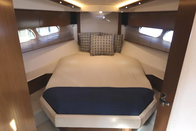 Slide: The Image of Cruisers Yachts 45 Cantius 2015 - 63