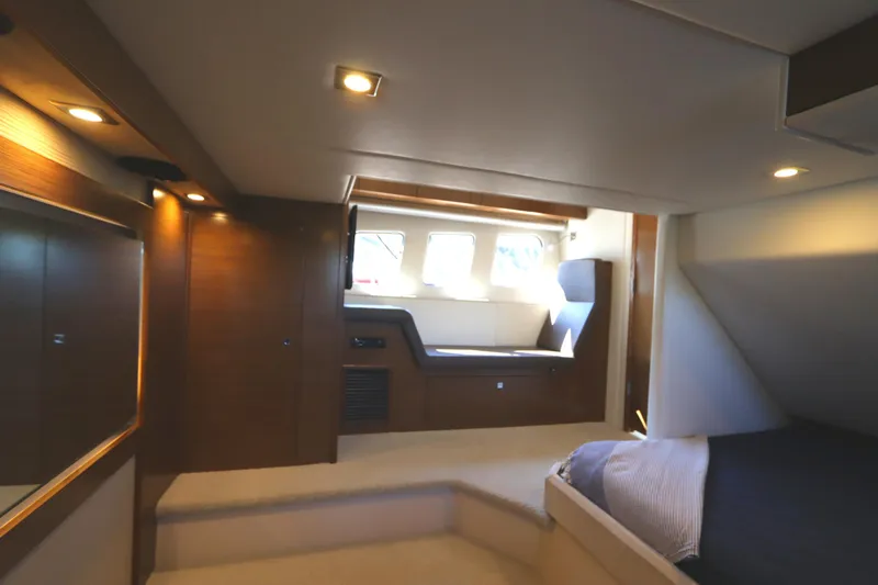 Slide: The Image of Cruisers Yachts 45 Cantius 2015 - 74