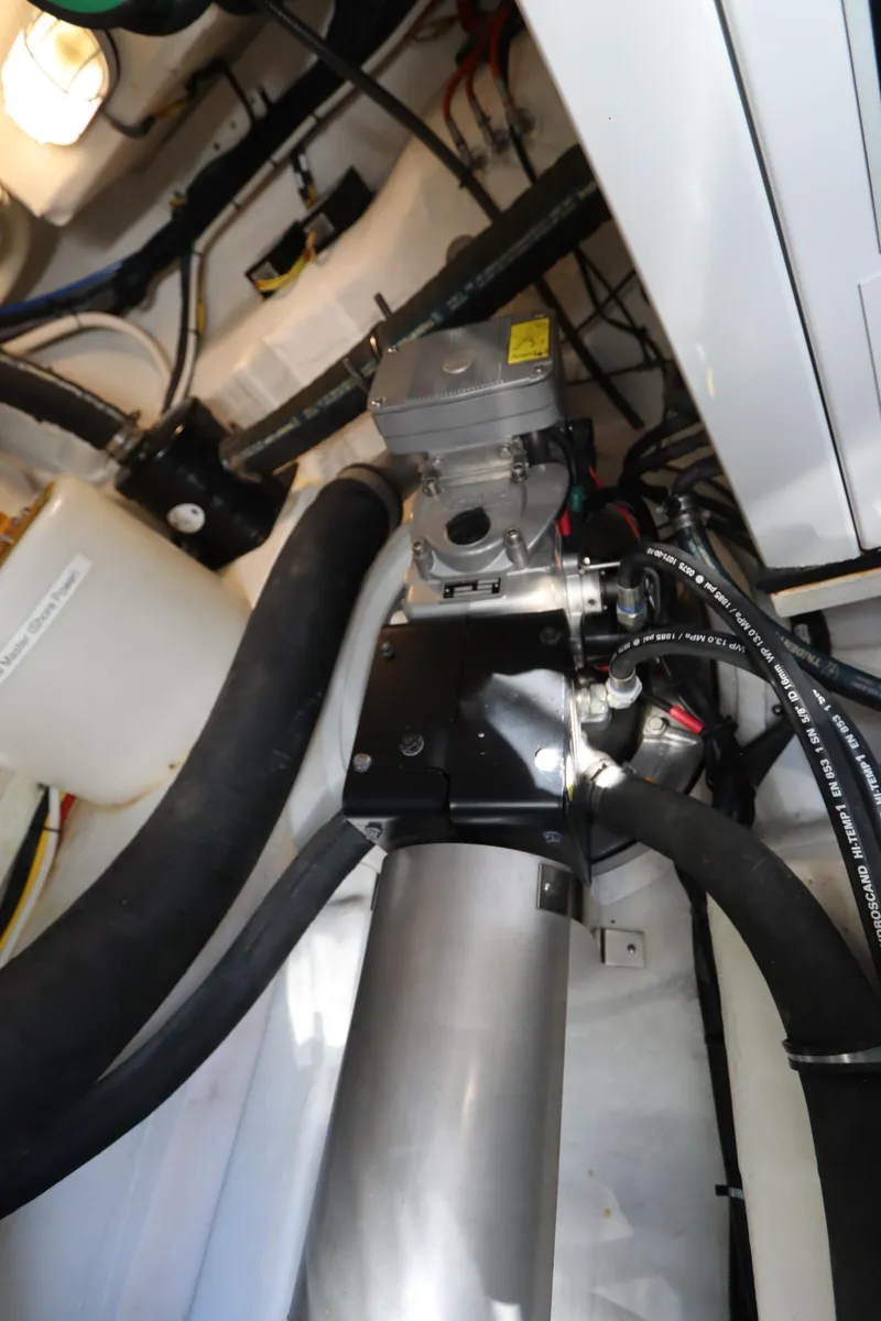 Slide: The Image of Cruisers Yachts 45 Cantius 2015 - 96