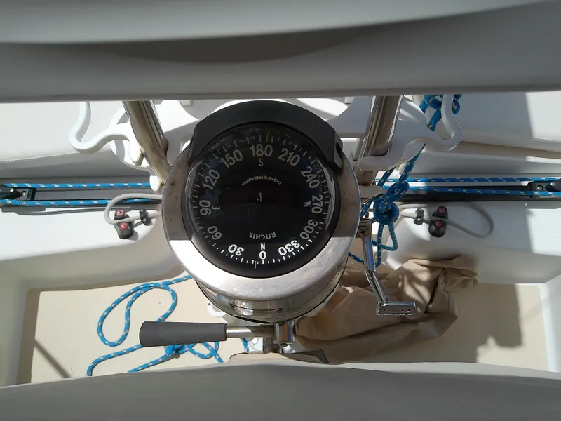 Slide: The Image of 2004 J Boats J/32 sailboat cockpit with seating and rigging. - 39