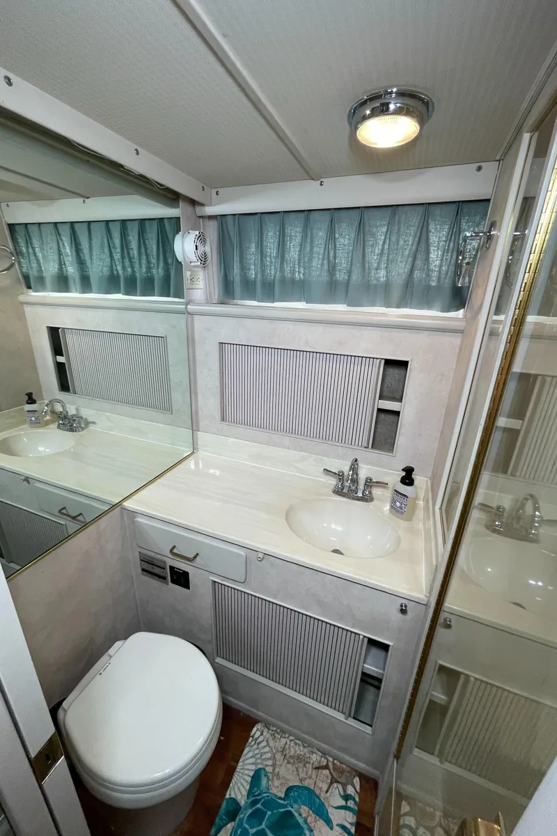 Slide: The Image of Owners suite head 1 - 21