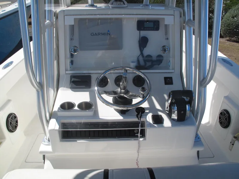 Slide: The Image of SeaVee 290B 2018 - 5