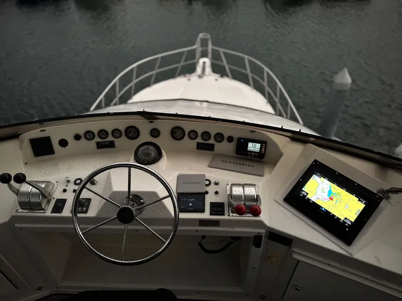 Slide: The Image of Cockpit view of 1993 Navigator 5000 Classic yacht with navigation instruments. - 39
