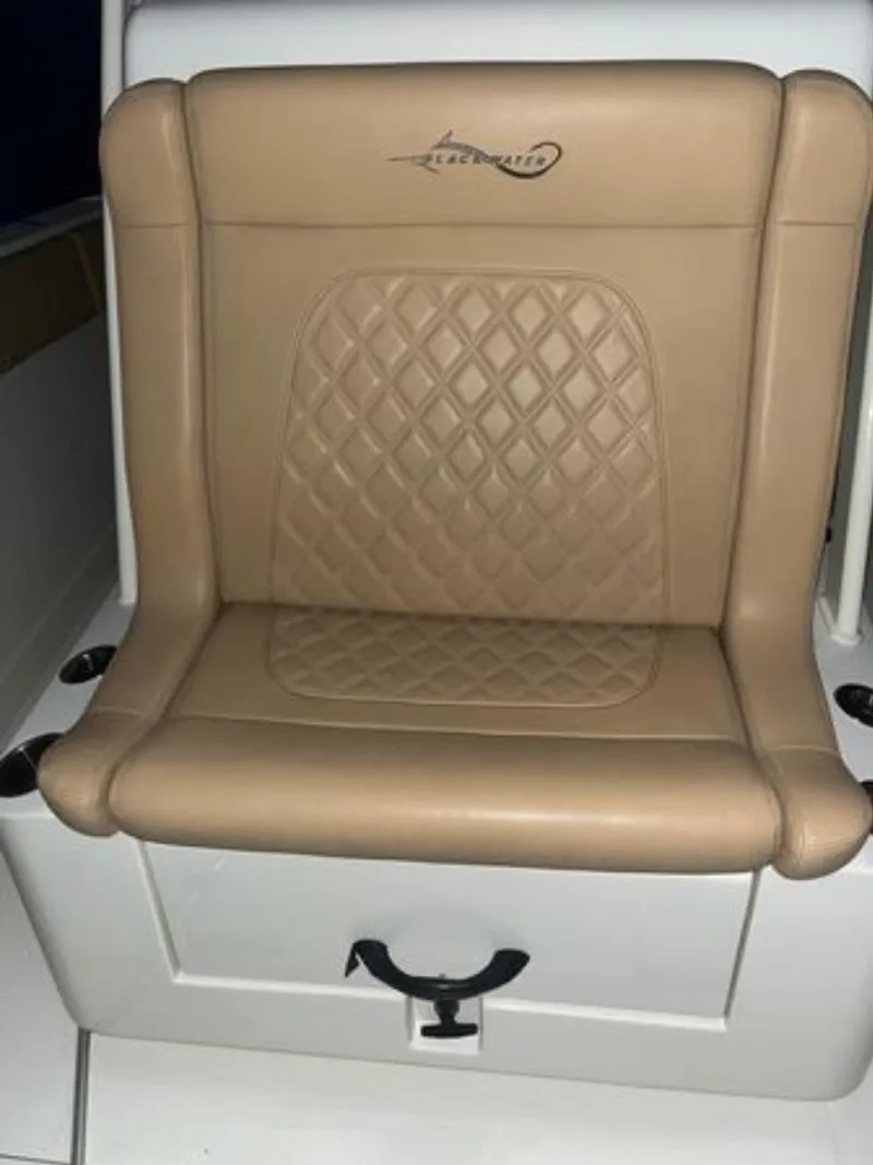 Slide: The Image of BlackWater 36 2016 - 11