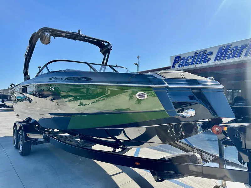 Slide: The Image of Heyday Wake Boats WTSurf 2025 - 7