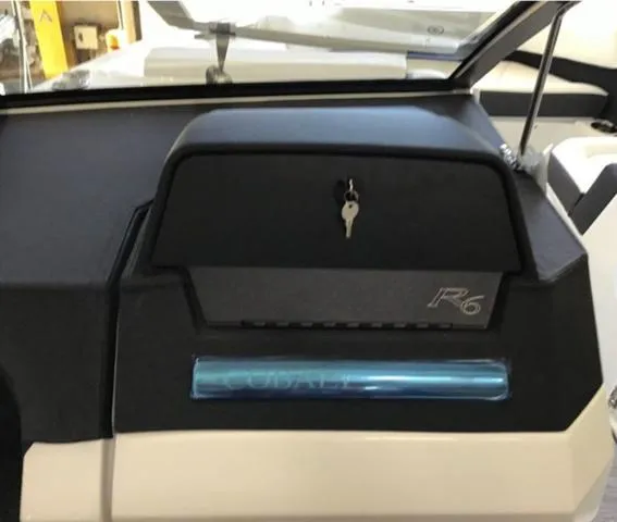 Slide: The Image of Cobalt R6 Surf 2025 - 13