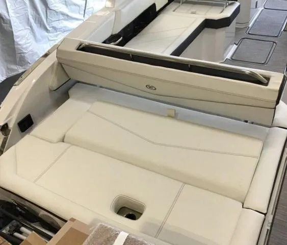 Slide: The Image of Cobalt R6 Surf 2025 - 2