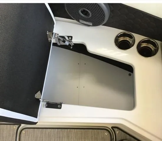 Slide: The Image of Cobalt R6 Surf 2025 - 6