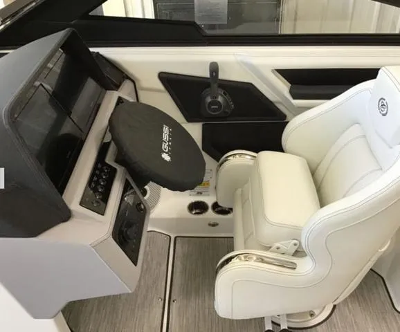 Slide: The Image of Cobalt R6 Surf 2025 - 9