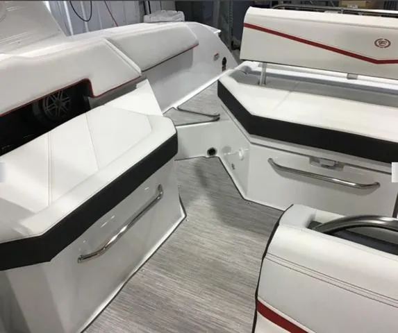 Slide: The Image of Cobalt R6 Surf 2025 - 10