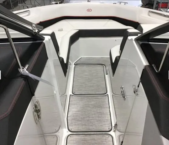 Slide: The Image of Cobalt R6 Surf 2025 - 3