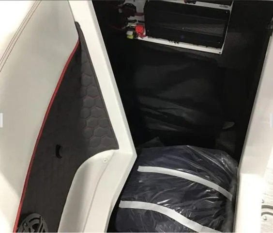 Slide: The Image of Cobalt R6 Surf 2025 - 4