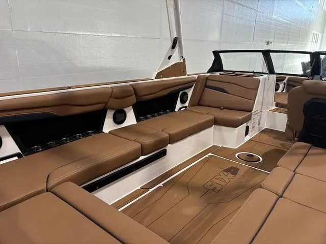 Slide: The Image of Axis Wake Research T250 2025 - 13