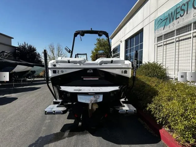 Slide: The Image of Axis Wake Research T250 2025 - 4