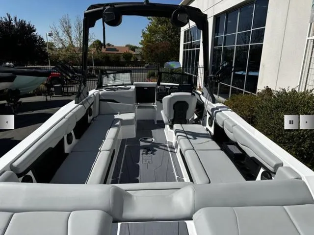 Slide: The Image of Axis Wake Research T250 2025 - 6