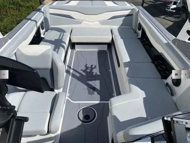 Slide: The Image of Axis Wake Research T235 2025 - 10