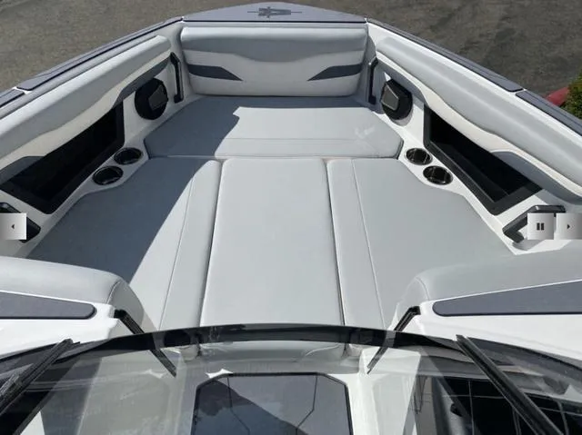 Slide: The Image of Axis Wake Research T235 2025 - 11