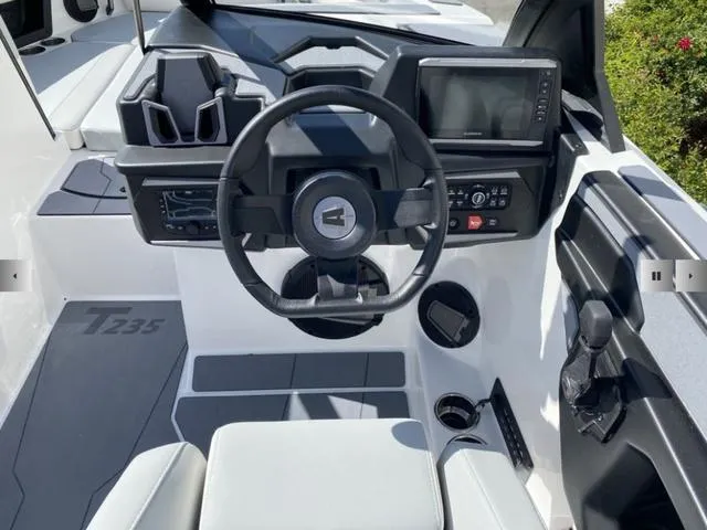 Slide: The Image of Axis Wake Research T235 2025 - 12