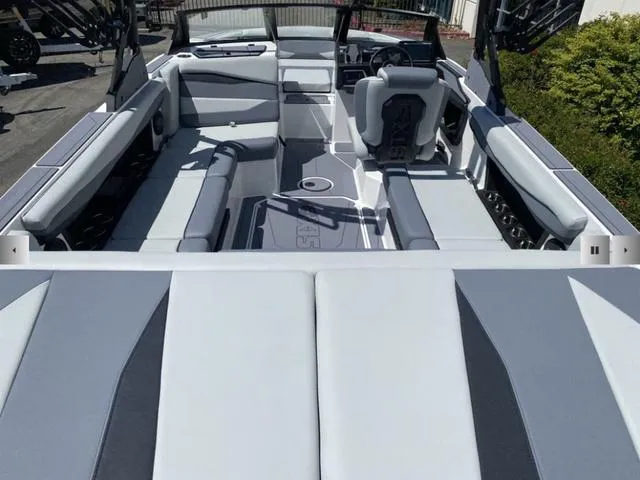 Slide: The Image of Axis Wake Research A225 2025 - 10